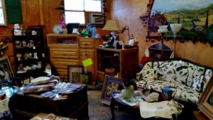 Tif's Trading Post - Furniture and Decor Items